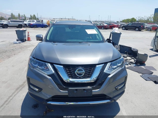 Nissan 2018 2018 JN8AT2MT3JW467296 Image 13