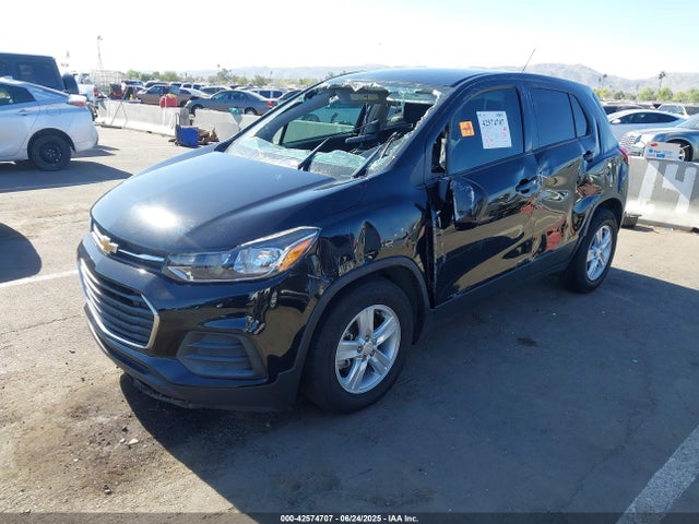 KL7CJKSM3NB531899 Chevrolet le2