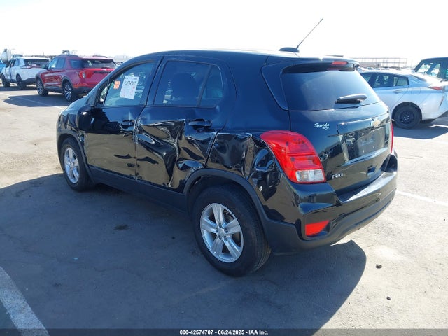 KL7CJKSM3NB531899 Chevrolet le2