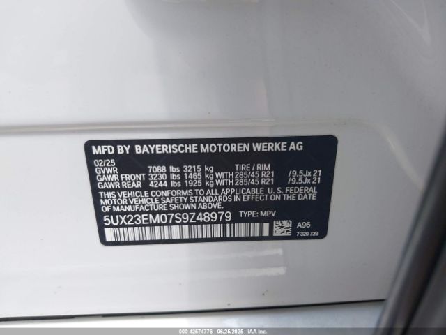 2025 BMW X7 5UX23EM07S9Z48979 Photo 8