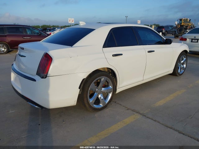 2C3CCAAG4GH207023 Chrysler 2016
