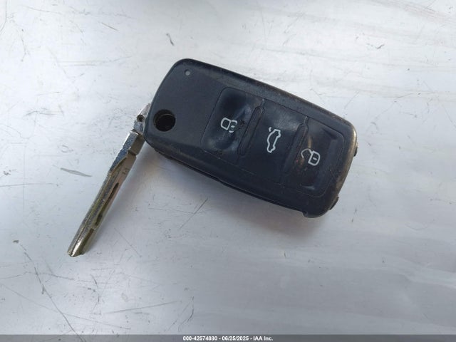 3VWD17AJ0EM247826 Volkswagen 2014