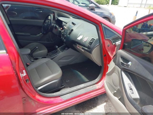 KNAFZ4A8XE5050682 KIA Forte