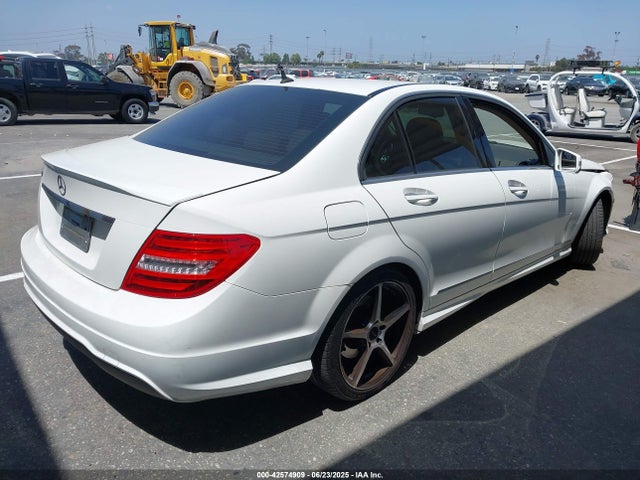 WDDGF4HB7EA939471 Mercedes-Benz 2014