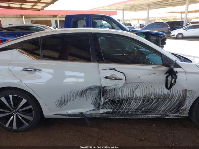 Nissan 2019 2019 1N4BL4FV5KC114691 Image 13