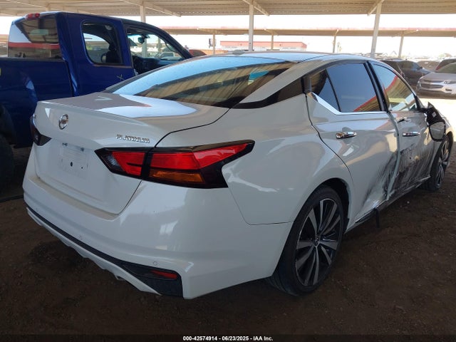 Nissan 2019 2019 1N4BL4FV5KC114691 Image 4