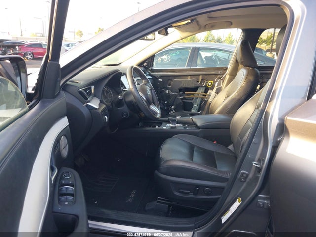 Infiniti 2019 2019 3PCAJ5M11KF114918 Image 5