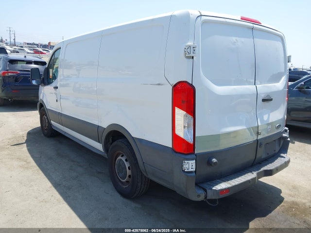 1FTYE1YM3JKA17396 Ford 2018