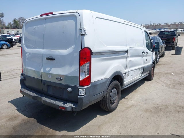 1FTYE1YM3JKA17396 Ford 2018