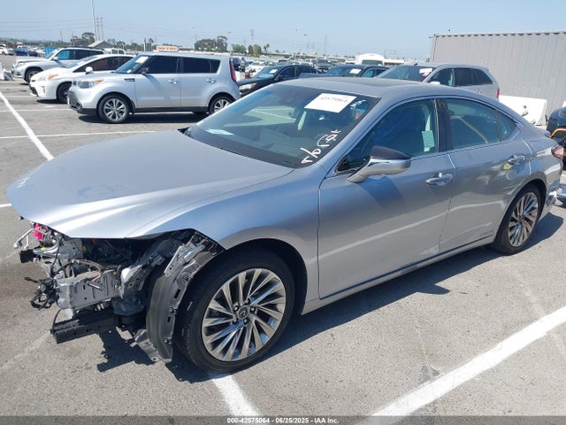 Lexus a25a-fxs, 3nm 2022 58AEA1C16NU020819 Image 2
