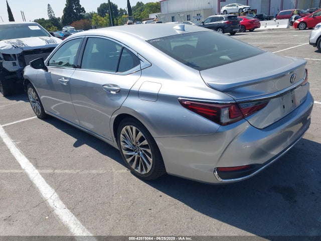 Lexus a25a-fxs, 3nm 2022 58AEA1C16NU020819 Image 3