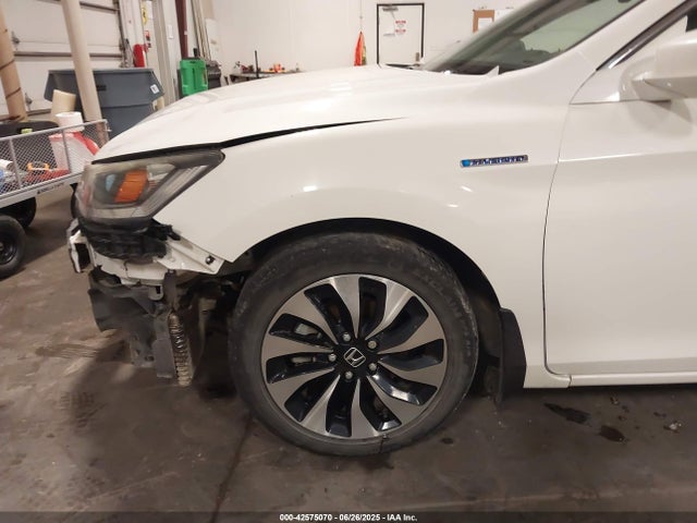 Honda Accord 2014 1HGCR6F53EA010341 Image 30