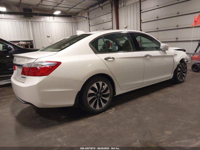 Honda Accord 2014 1HGCR6F53EA010341 Image 16