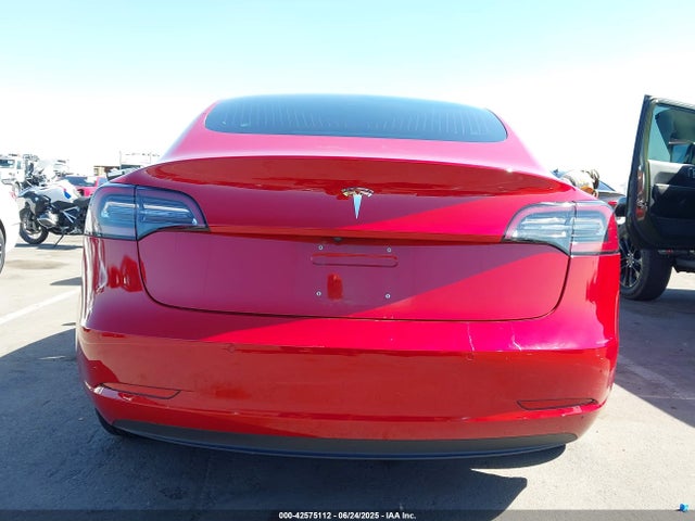 5YJ3E1EA7JF061810 Tesla MODEL 3