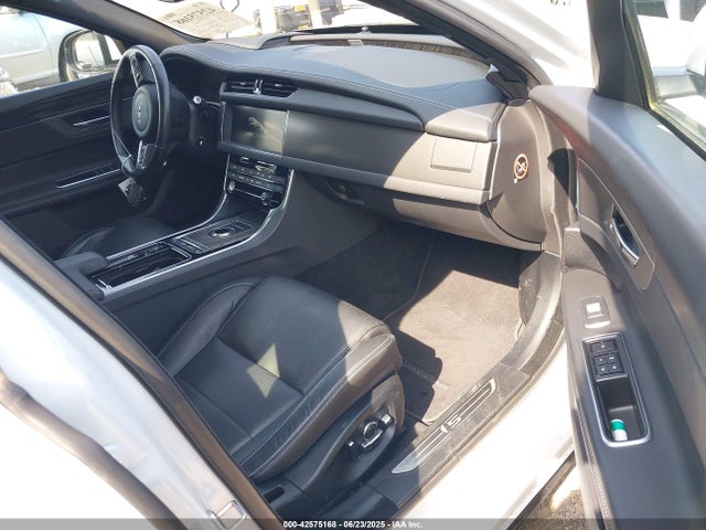 SAJBM2FV1JCY64892 Jaguar aj126