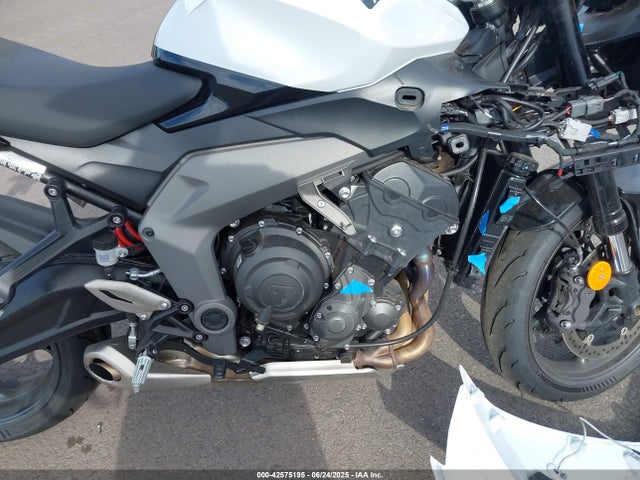 2025 TRIUMPH MOTORCYCLE DAYTONA SMTL23UF1STBV9378 Photo 7