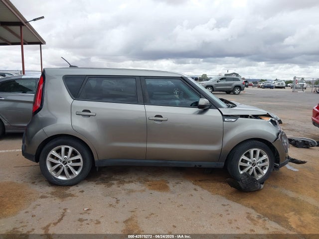 KIA g 2018 KNDJP3A59J7536806 Image 13