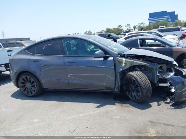 7SAYGDEF4NF406328 Tesla Model Y