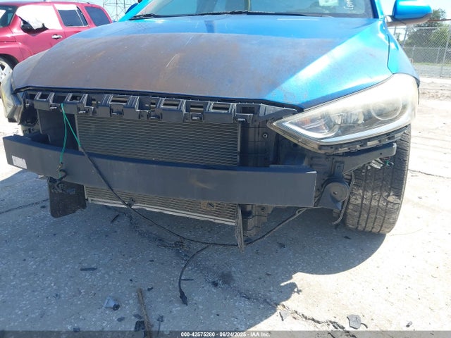 Hyundai 2017 2017 5NPD84LF7HH109233 Image 20