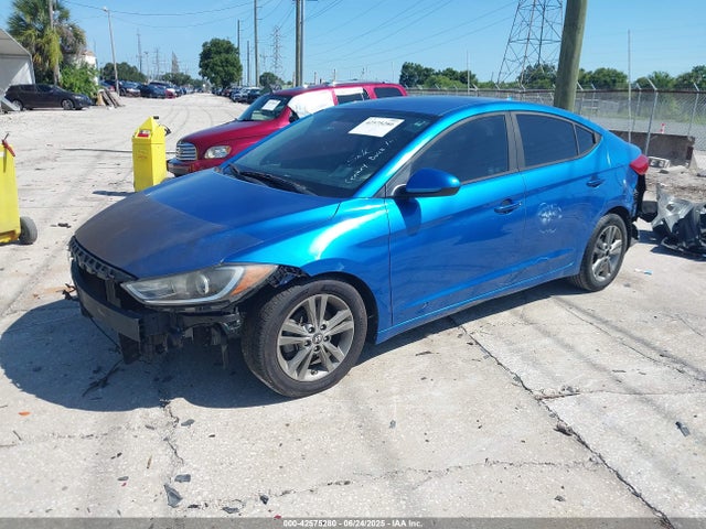 Hyundai 2017 2017 5NPD84LF7HH109233 Image 2