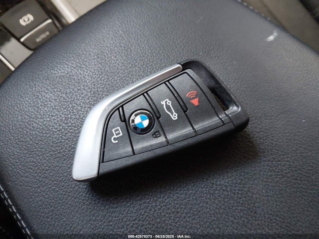 5UXTR9C58KLP89318 BMW X3