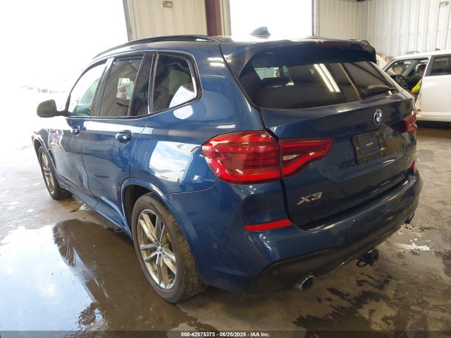 5UXTR9C58KLP89318 BMW X3