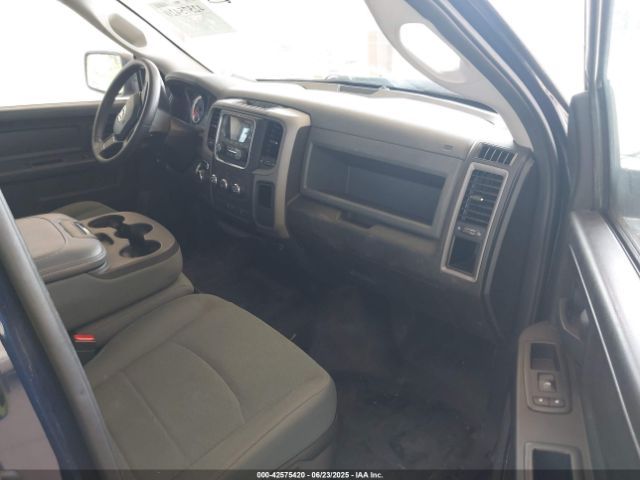 2016 RAM 1500 1C6RR6KG9GS106396 Photo 4