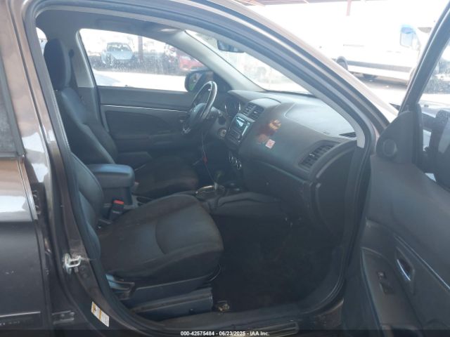 2017 MITSUBISHI OUTLANDER SPORT JA4AP3AU9HZ033986 Photo 4