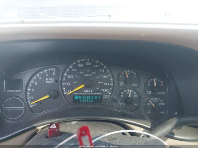 2001 CHEVROLET SUBURBAN 1500 3GNFK16T31G142634 Photo 6