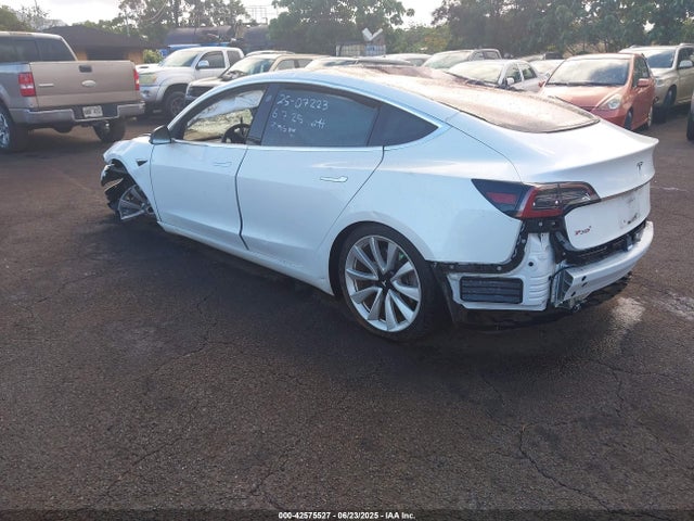 2018 TESLA MODEL 3 5YJ3E1EA8JF050329 Photo 2