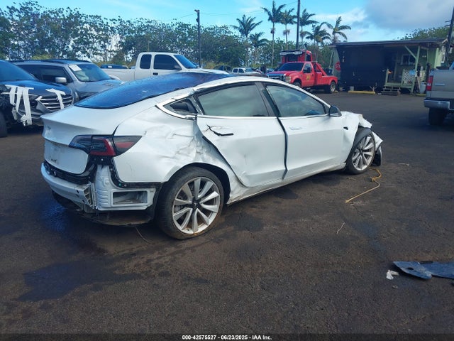 2018 TESLA MODEL 3 5YJ3E1EA8JF050329 Photo 3