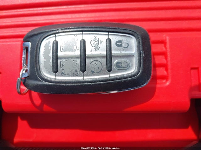 2C4RC1EG7HR757585 Chrysler Pacifica