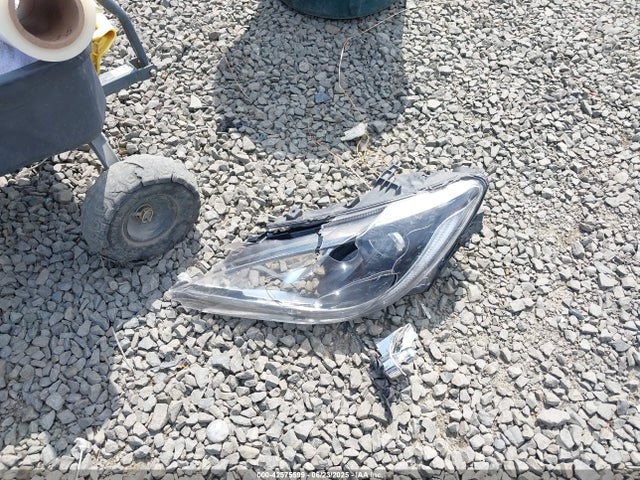 2C4RC1EG7HR757585 Chrysler Pacifica