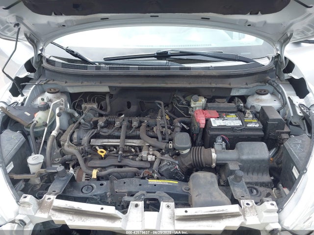 3N1CP5CUXKL552828 Nissan 2019