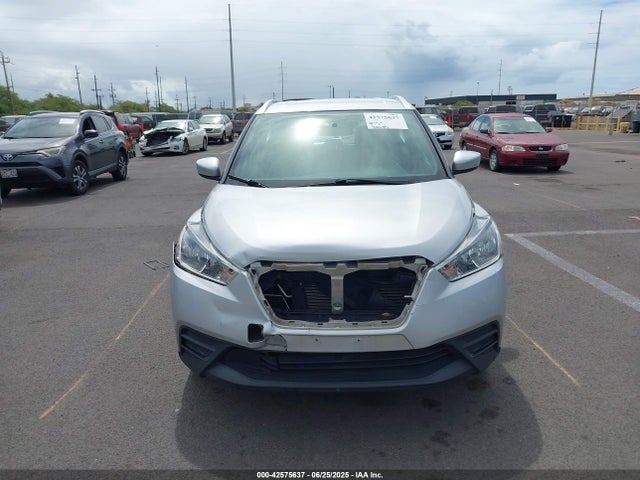 3N1CP5CUXKL552828 Nissan 2019