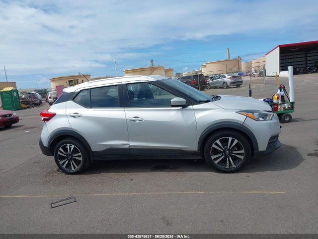 3N1CP5CUXKL552828 Nissan 2019