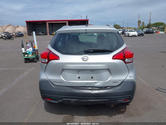 3N1CP5CUXKL552828 Nissan 2019