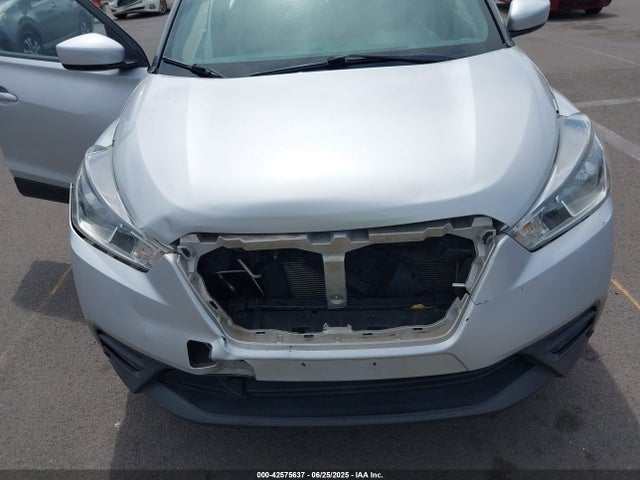 3N1CP5CUXKL552828 Nissan 2019