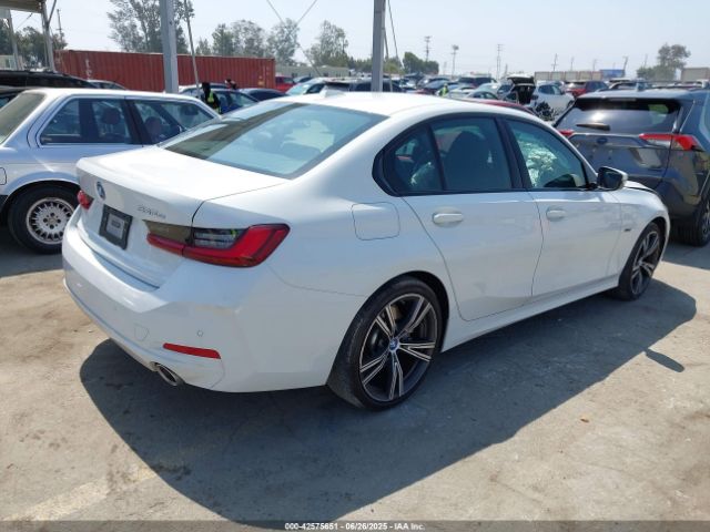 2023 BMW 3 SERIES 3MW39FF09P8C90281 Photo 3