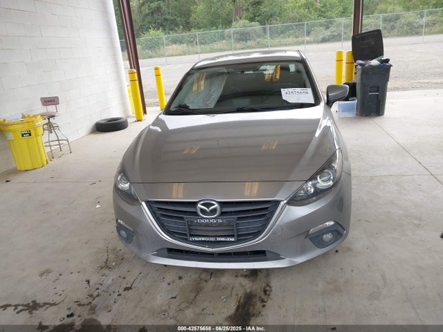 3MZBM1V74FM229597 Mazda pe