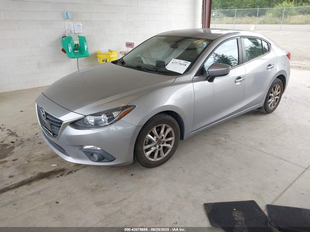 3MZBM1V74FM229597 Mazda pe