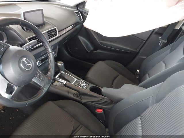 3MZBM1V74FM229597 Mazda pe