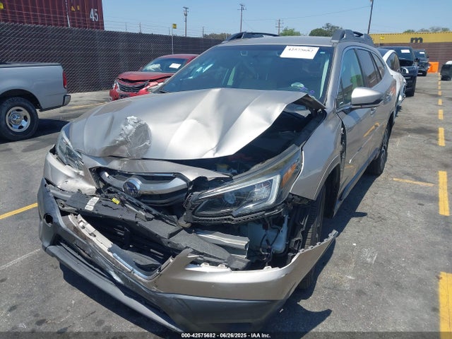 4S4BTACC8L3197087 Subaru Outback Premium