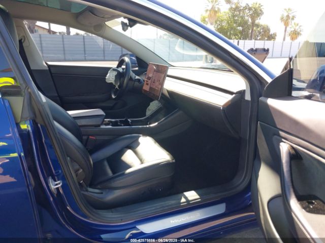 2019 TESLA MODEL 3 5YJ3E1EA0KF299290 Photo 4