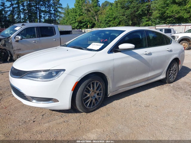 Chrysler 2015 2015 1C3CCCAB7FN641684 Image 2