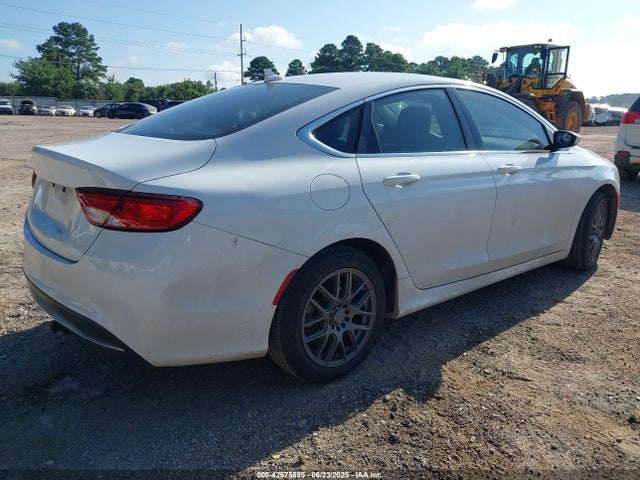 Chrysler 2015 2015 1C3CCCAB7FN641684 Image 4