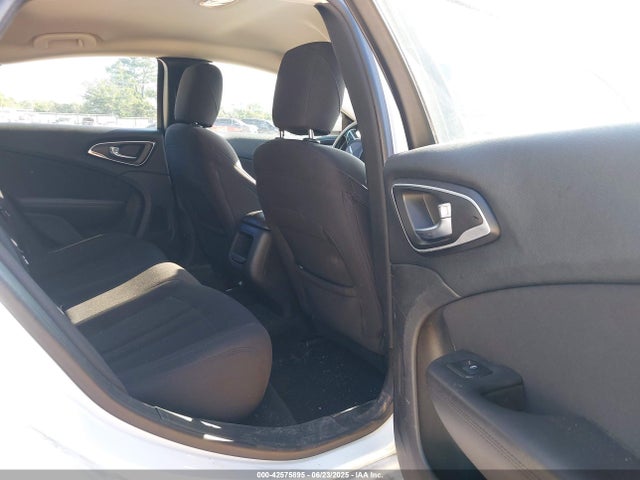 Chrysler 2015 2015 1C3CCCAB7FN641684 Image 8