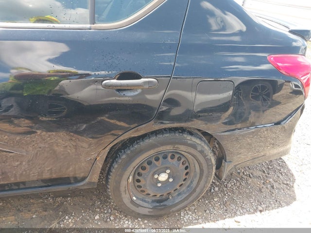 3N1CN7AP6GL912974 Nissan 2016