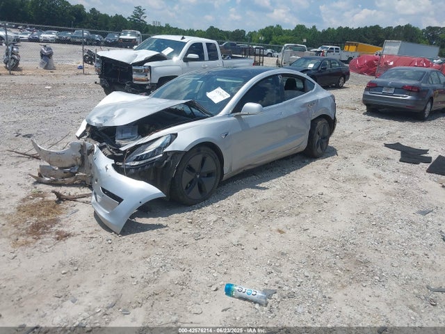 2018 TESLA MODEL 3 5YJ3E1EB3JF104435 Photo 1