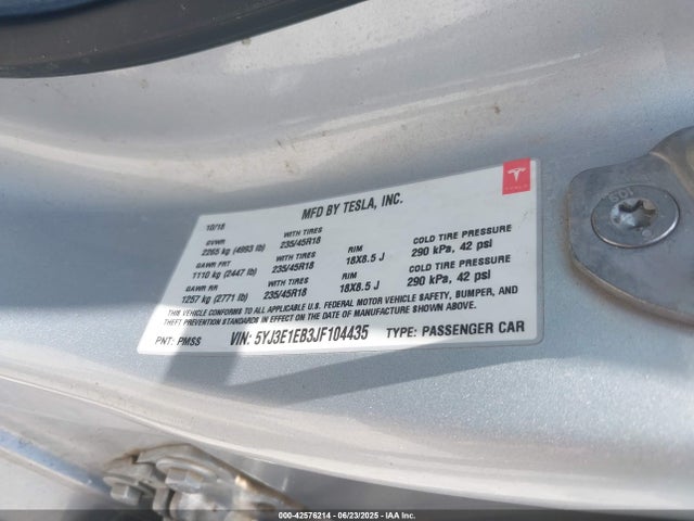 2018 TESLA MODEL 3 5YJ3E1EB3JF104435 Photo 8